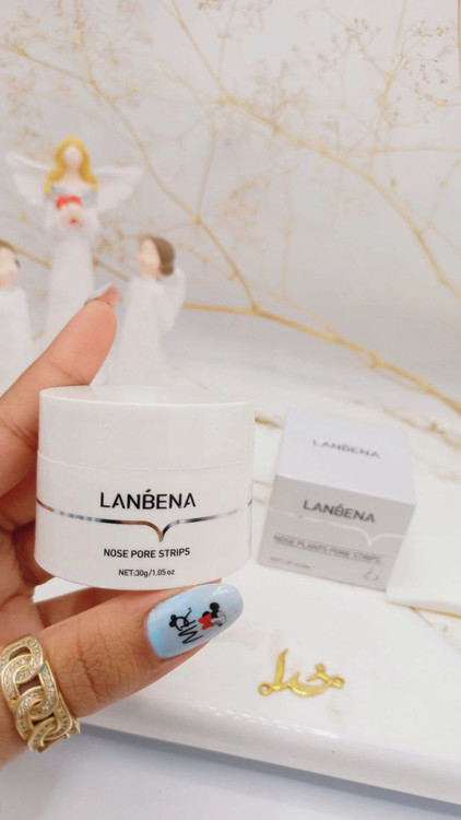 چسب از بین برنده جوش های بینی