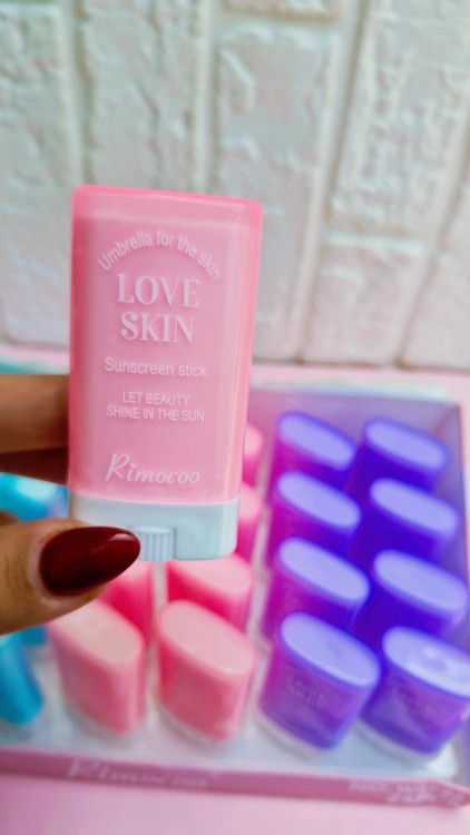 ضدافتاب استیکی